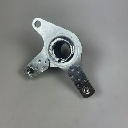 Motorsteun 517 links moeren - Image 3